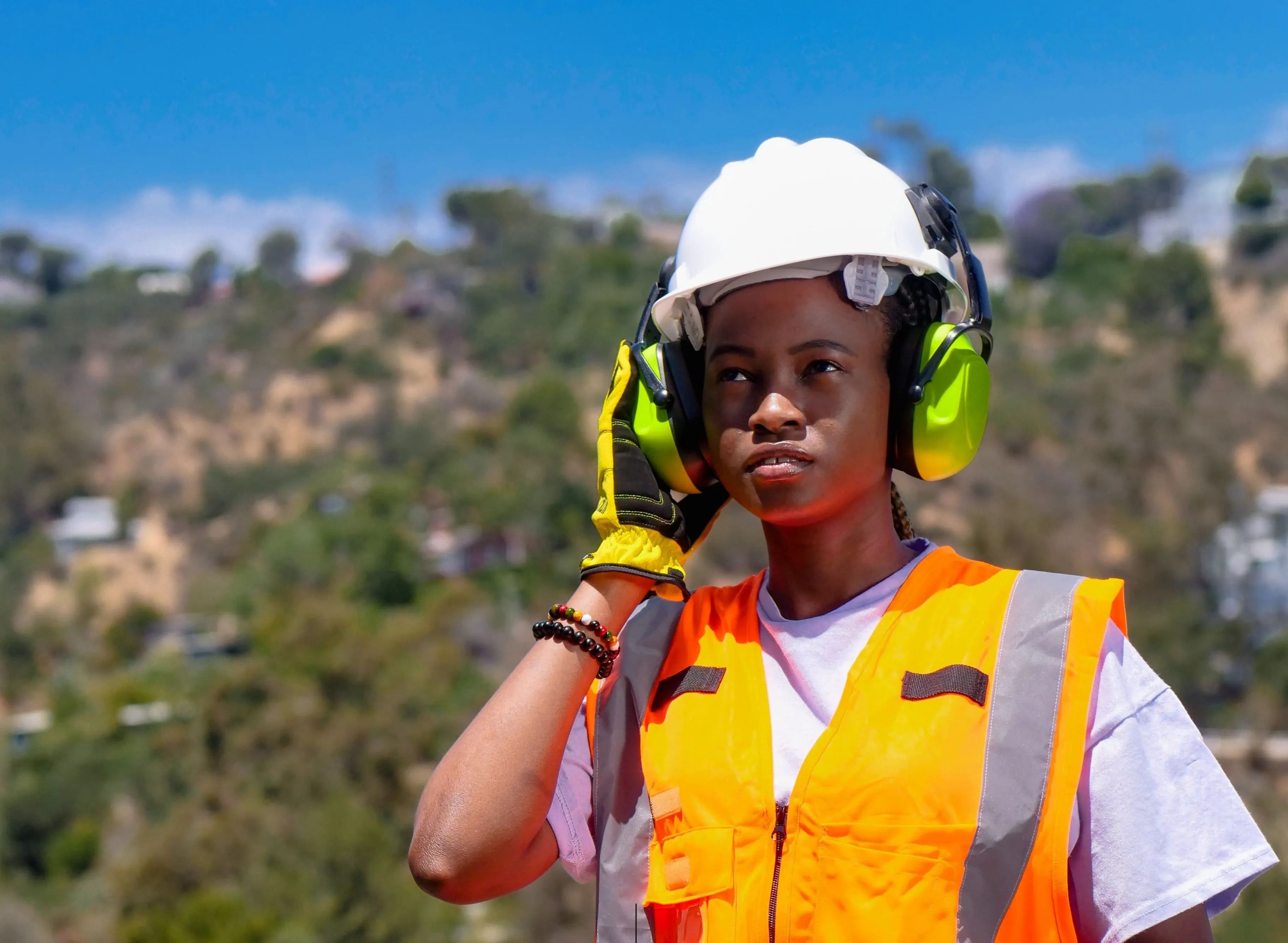 Études géologiques et minières Ashura House